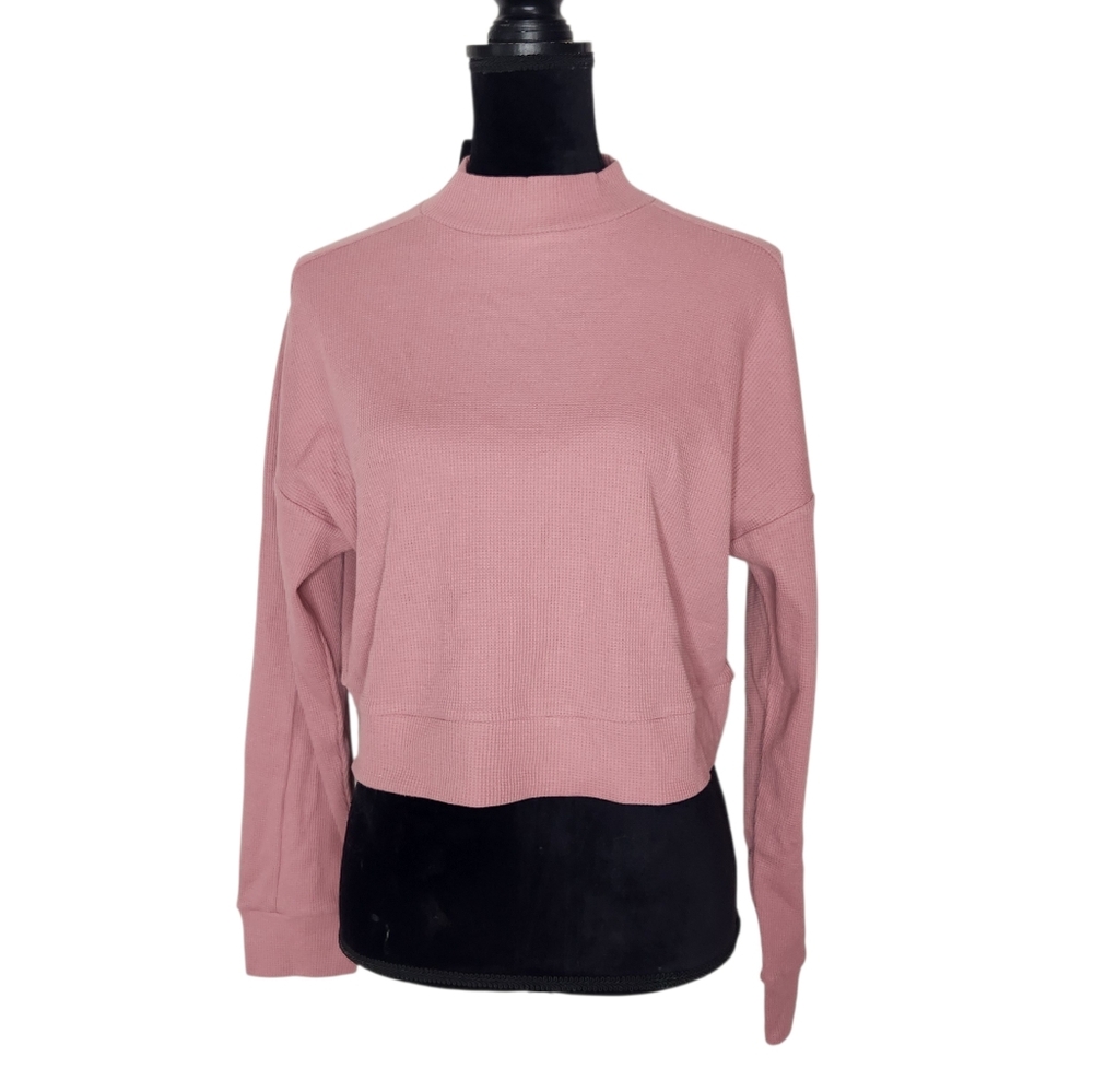5/$15 Forever 21 Pink Drop Sleeve Crop Sweater